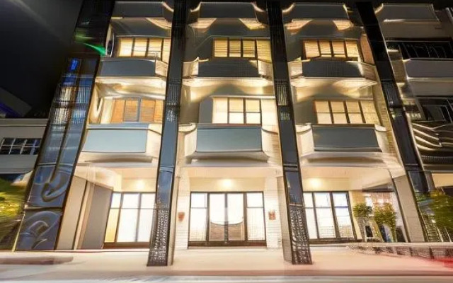 Spring House Hostel