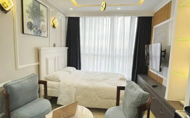 Lux Suites Fedha Studio Apartments