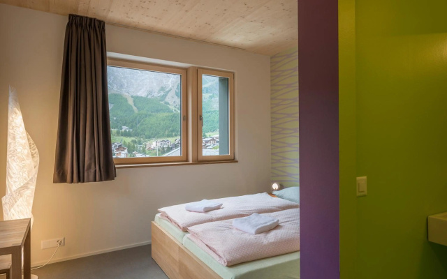 wellnessHostel4000 – Guest Rooms – Saas-Fee