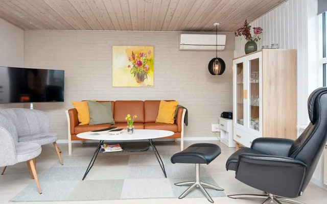 6 Person Holiday Home in Broager