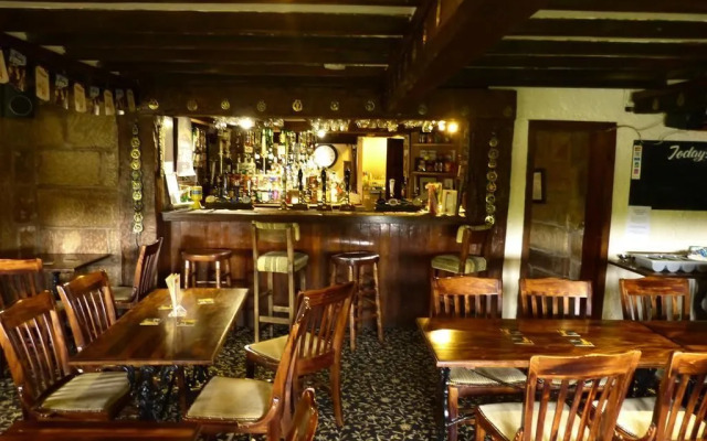 Peakstones Inn