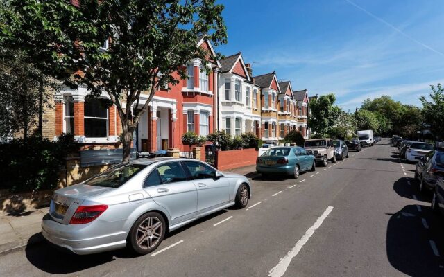 Veeve - Kensal Delight