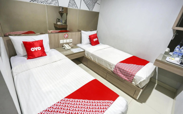 Super OYO Capital O 90056 Wisma Kebon Kacang 9