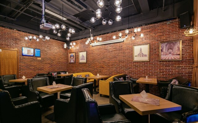 James Joyce Coffetel·Guangyuan Government Affairs Centre Wanda Plaza