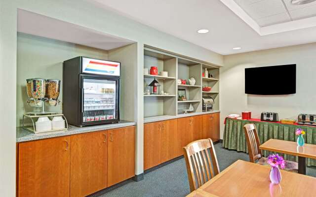 Ramada by Wyndham Saco/Old Orchard Beach Area