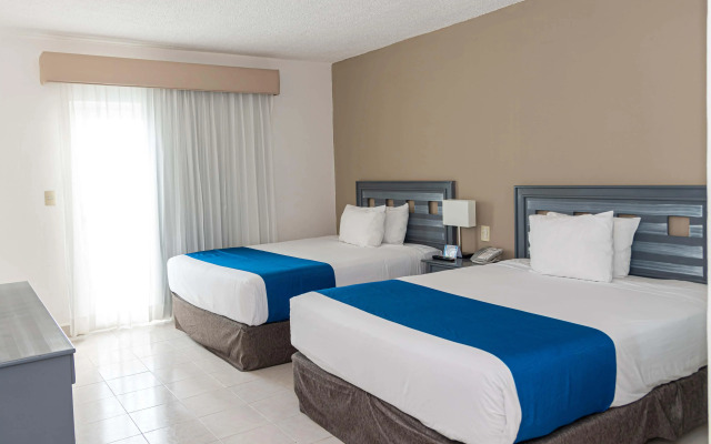Ocean View Cancun Arenas