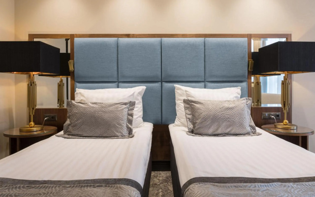V Spa & Conference Hotel