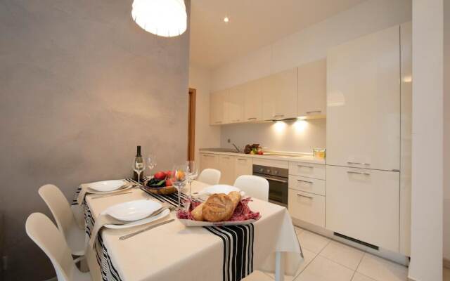 Prestige du Lac 27 in Lugano