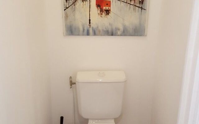 T3 Rénové tout Confort proche métro