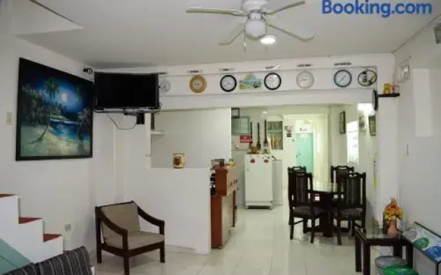 Cafe Inn Casa Hotel