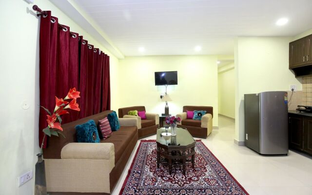 OYO 10407 Home Modern 3BHK Sanjauli Market