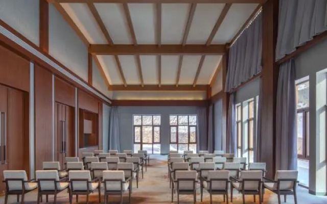 Oakwood Suites Chongli