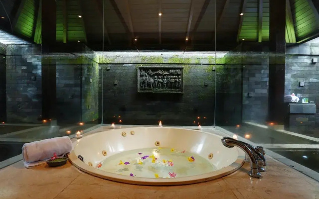 Finna Golf & Country Club Resort