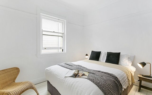Bondi Beach Breeze - A Bondi Beach Holiday Home