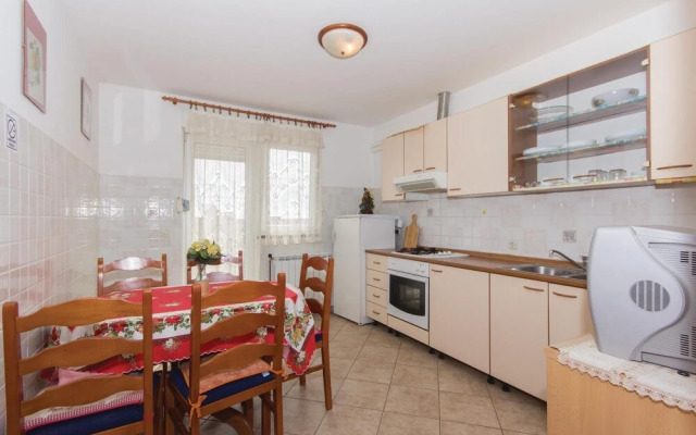 Amazing Apartment in Pula With 2 Bedrooms