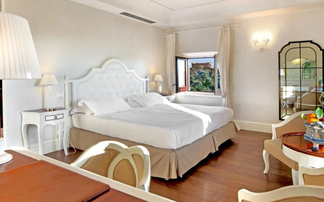 Villa Athena Resort