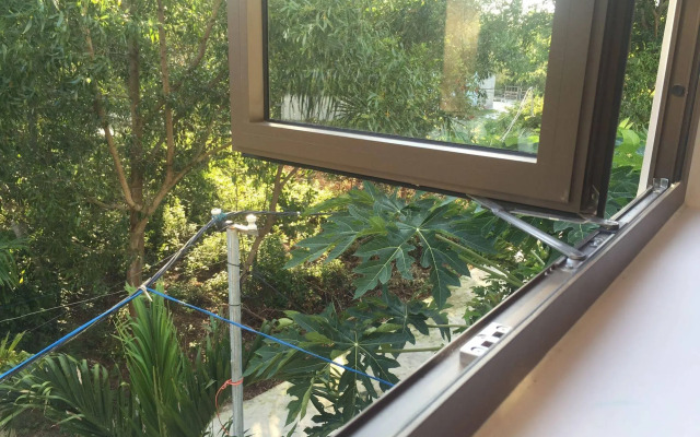 Tra Que Riverside Homestay