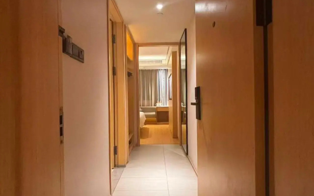 Ji Hotel (Shanghai Hongqiao Airport Qixin Road)