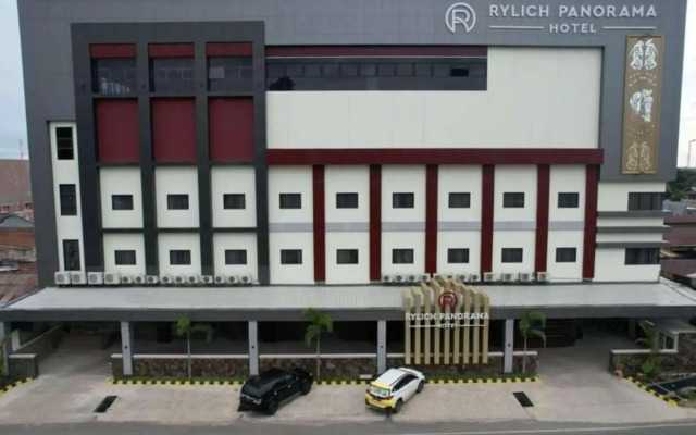 Rylich Panorama Hotel