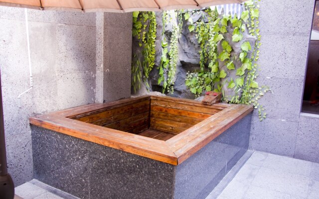 Qingdao Heng Bo Hotel