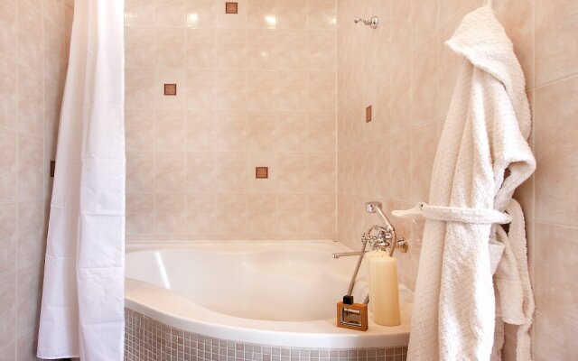 Kiev Accommodation Apartment on Basseinaya st.