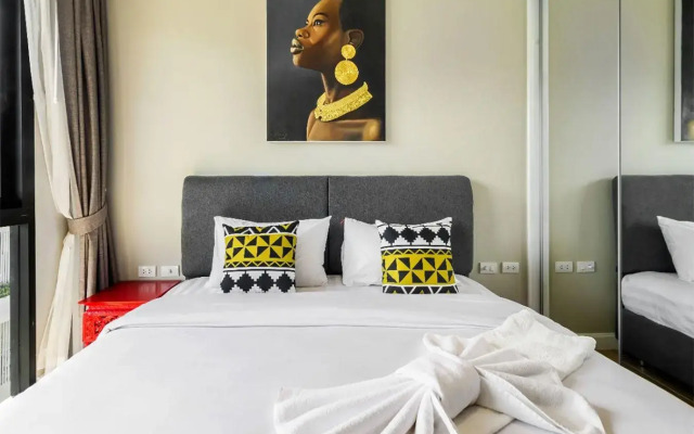 Diamond Condominium by Alexanders