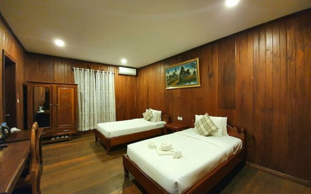 Sam Moon's Hotel Angkor