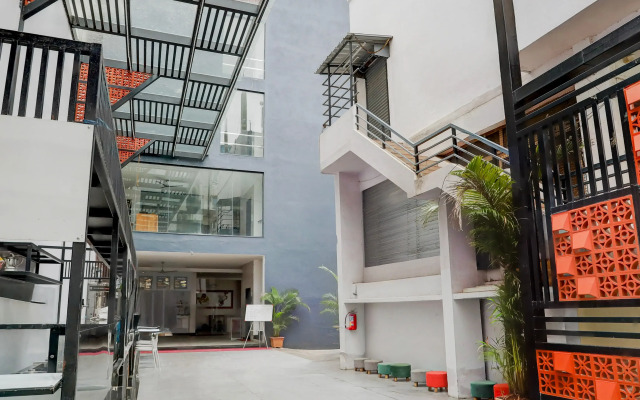 Super Townhouse Shivamogga Formerly Karthik Bhavan