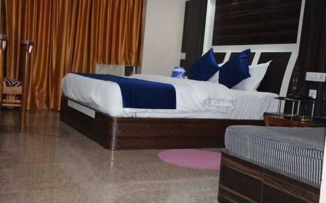 Hotel Naren Palace