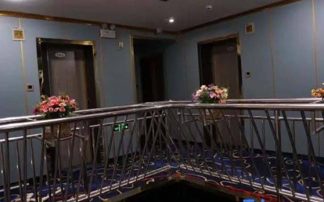 Xinmeijia Business Hotel (Huatian Town)