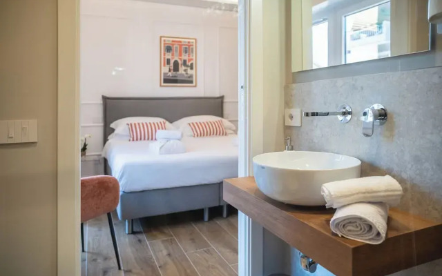 Riviera Suites