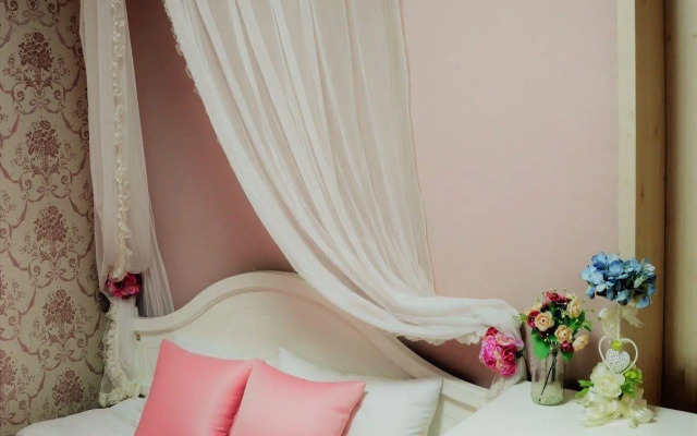 Unni House