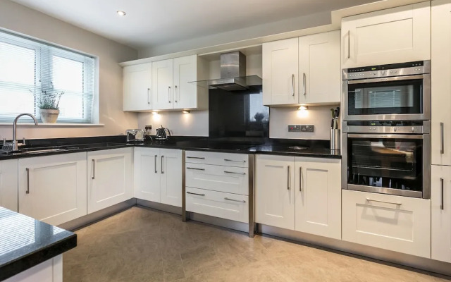 The Penthouse @ Carus Green