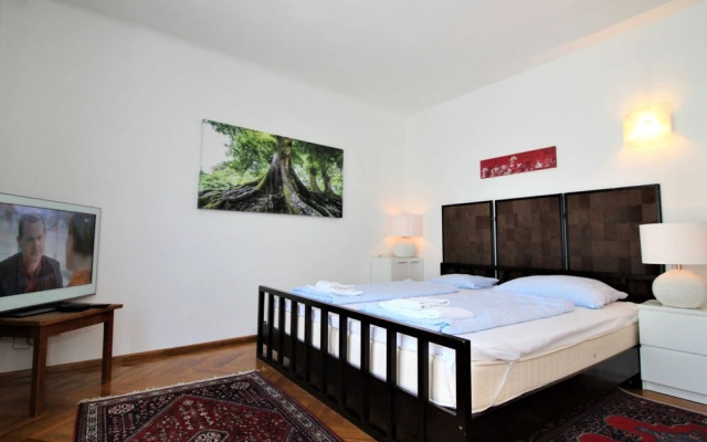 Opera Wien in Wien With 2 Bedrooms and 3 Bathrooms