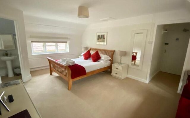 Home Farm Hotel and Restaurant