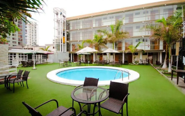 Hotel Divasto