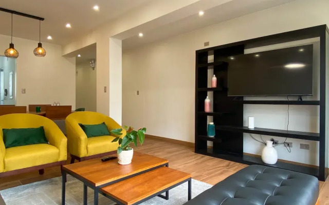 Beautiful 2BR With Balcony in Miraflores