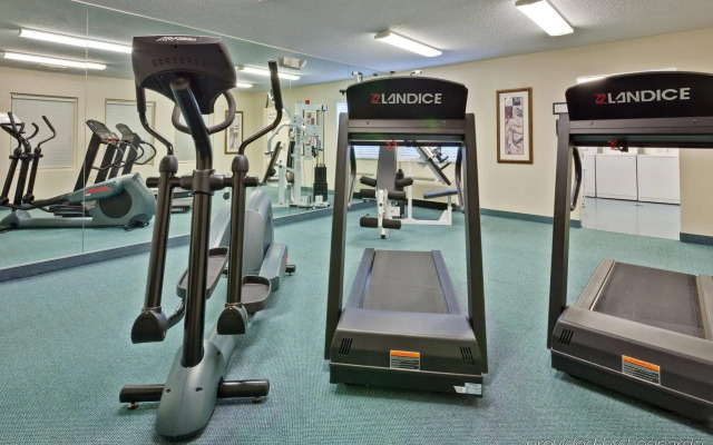 Candlewood Suites - Syracuse Airport by IHG