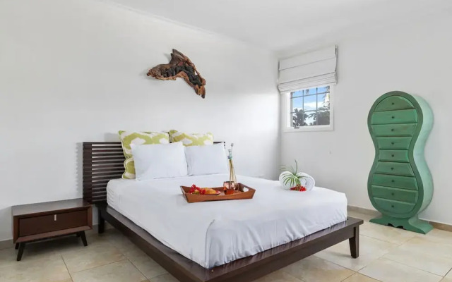 Ocean View 5BR Villa Steps to Beach Privatepool