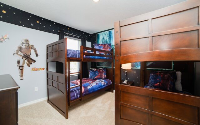 5 Bdrm Solterra New Home