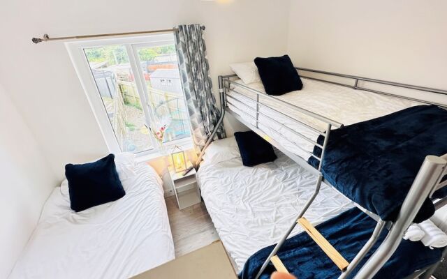 Pengam House
