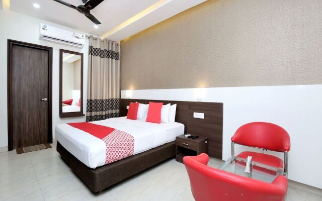 OYO 14981 Hotel Royal MJS