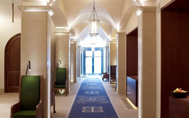 Refinery Hotel