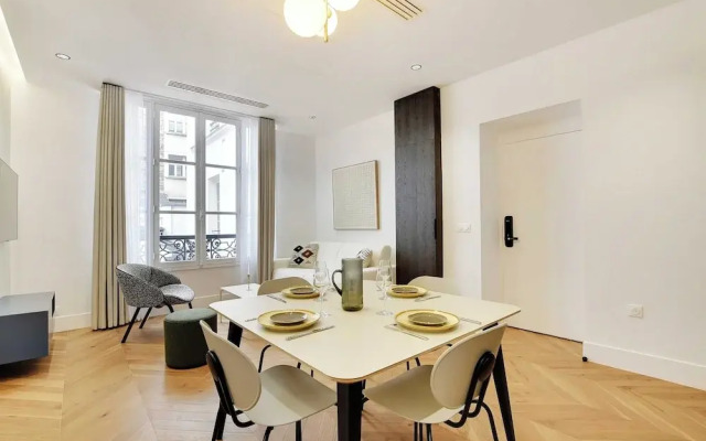 Luxury Apartment 1br/4p - Opera