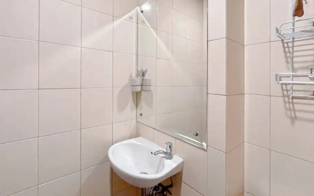 Comfort Studio Room At Vida View Apartment