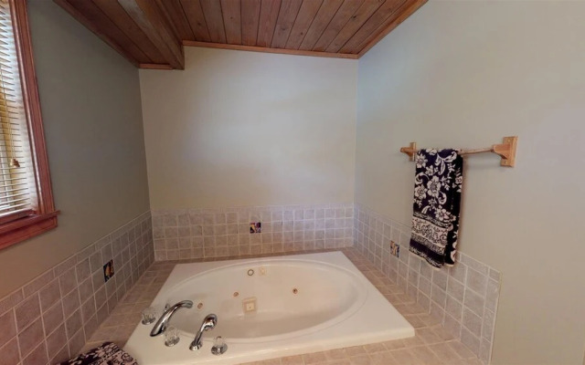 Ma Cook Lodge - Sharps Chapel