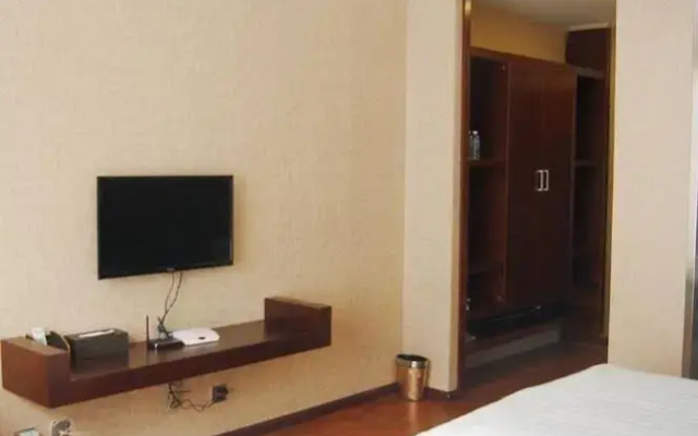 Dali Encounter Hotel