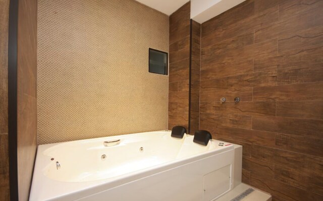 Guess Hotel