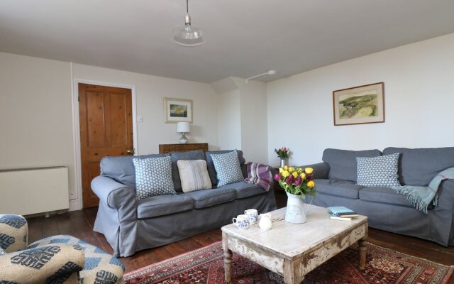 Trevowhan House
