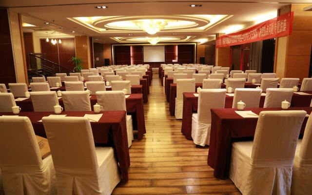 Beijing Dongjiaominxiang Hotel